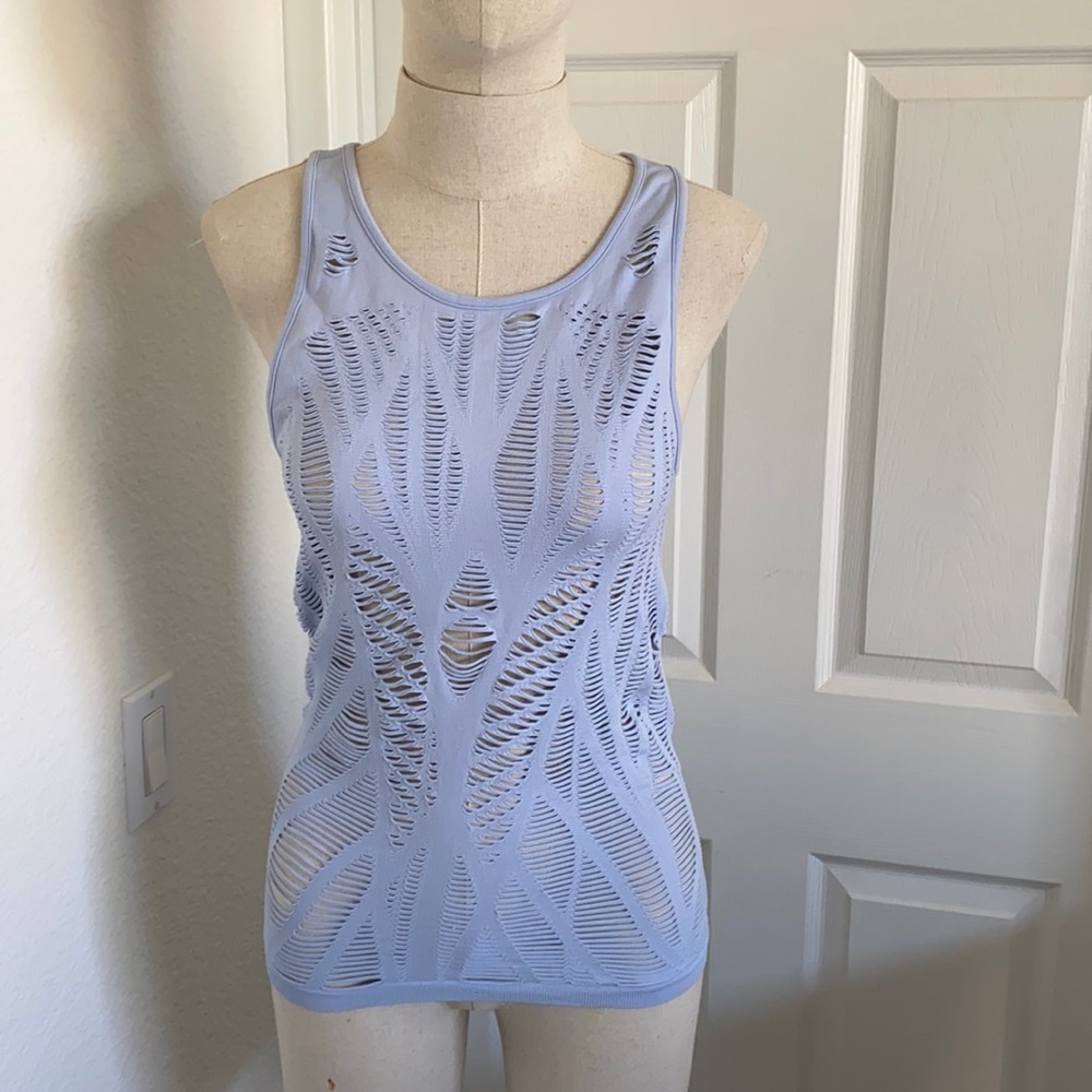 alo yoga vixen laser-cut tank top